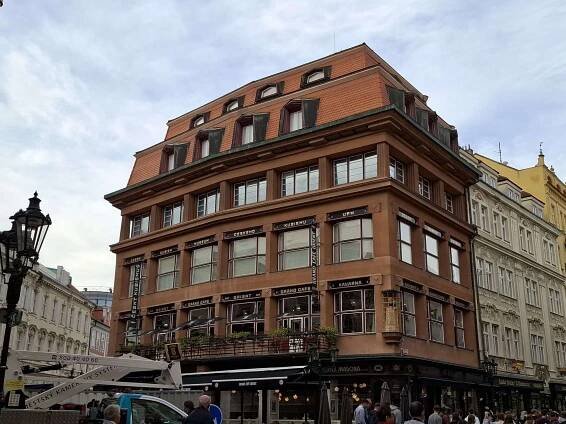 Dům U Černé matky Boží (NKP) - Praha 1 - Architektonické památky - Městská architektura - Hlavní město Praha - Praha 1