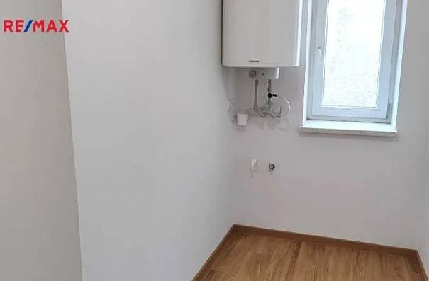 Pronájem bytu o dispozici 1+kk, 32 m2, ul. Hradišťská, Blovice, okr. Plzeň jih