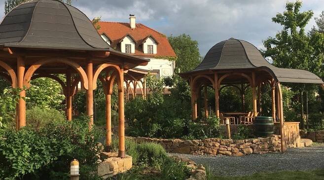 BABICCINA ZAHRADA & TERAPIE - Prices & Hotel Reviews (Průhonice, Czech Republic)