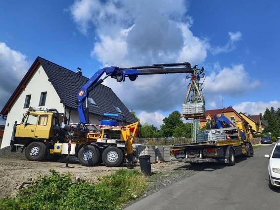 Plošina a jeřáb - LN Transport | Odtahová služba Děčín