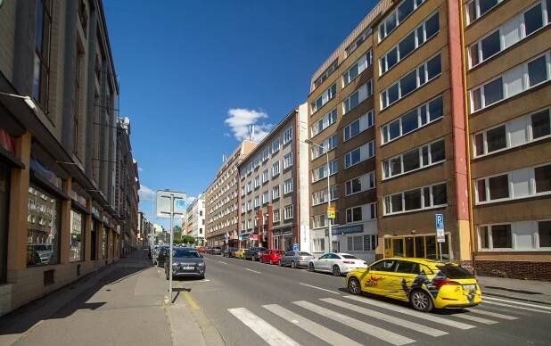 Soubor:Praha-Žižkov Hartigova ulice.jpg