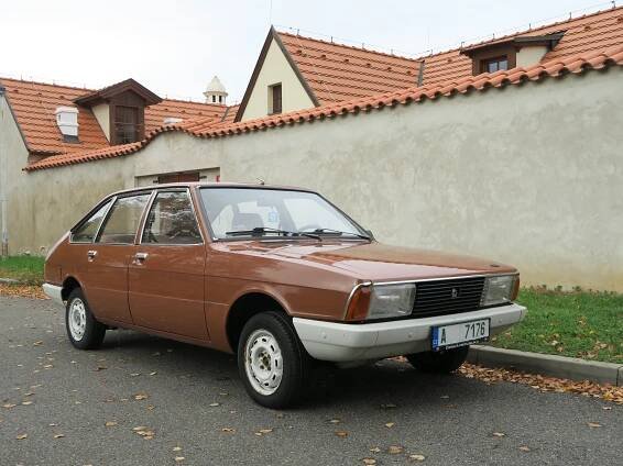 Populární Simca 1307 GLS stála desítky tisíc bonů. Dodnes nabízí příjemné svezení