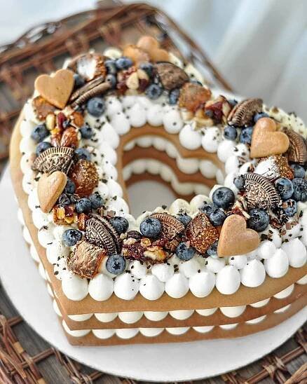 Pin von Zoitsa auf Cakes 🍰 Galore | Kuchen und torten, Kuchen und torten rezepte, Leckere torten