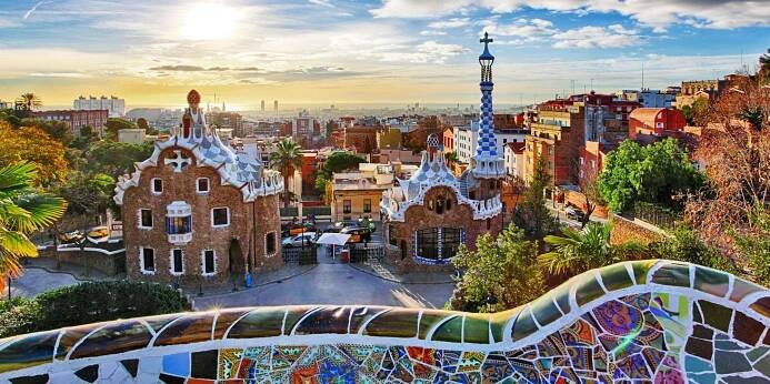 Jarní Barcelona: doprava a hotel s polopenzí