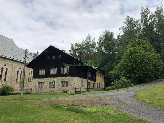 Stará škola u Sv. Jindřicha
