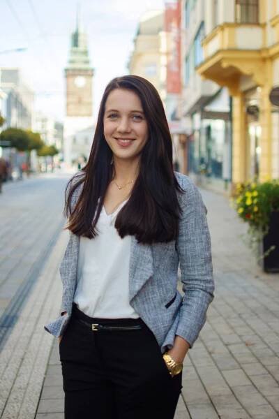 Eliška Zemanová | Překladatelka | Tlumočnice