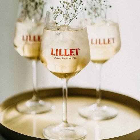Lillet Royal Cocktail-Rezept mit Lillet Blanc und Champagner, Sekt oder Prosecco