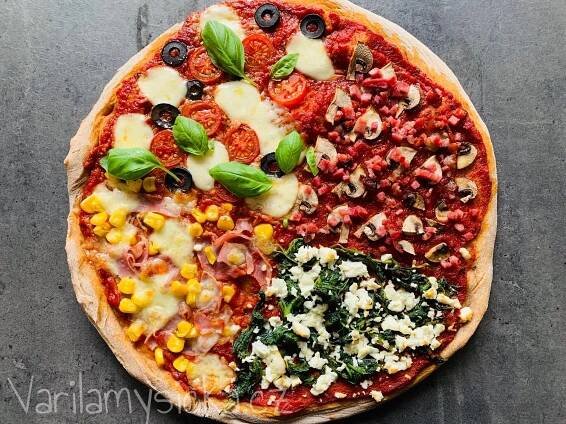 Domácí pizza ze špaldové mouky se základní omáčkou z pasírovaných rajčat - vařilamyšička.cz