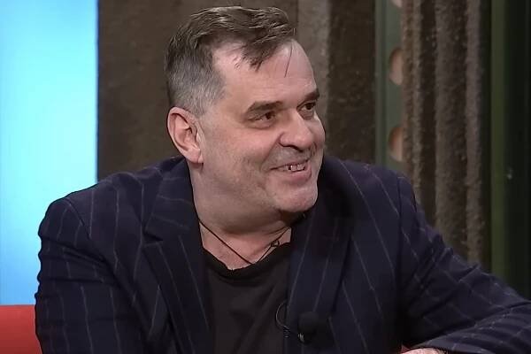 Miroslav Etzler v nové roli: Koho ztvárnil v nové hře A je to venku