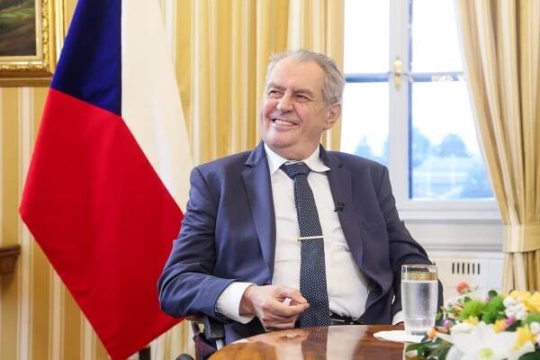 Miloš Zeman v Partii Terezie Tománkové na zámku v Lánech