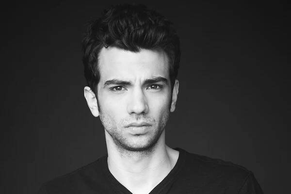 Jay Baruchel Joins Cast of XYZ's Rom-Com 'Mile End Kicks'