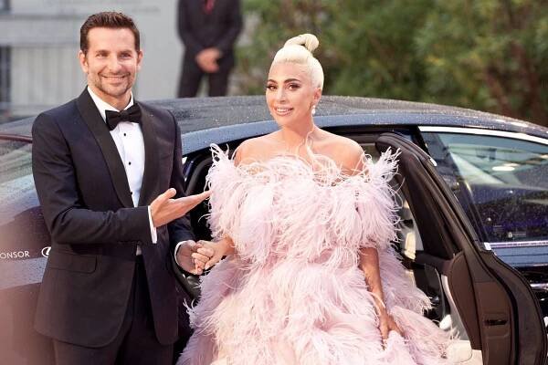 Foto k tématům Bradley Cooper, Lady Gaga – stránka 91