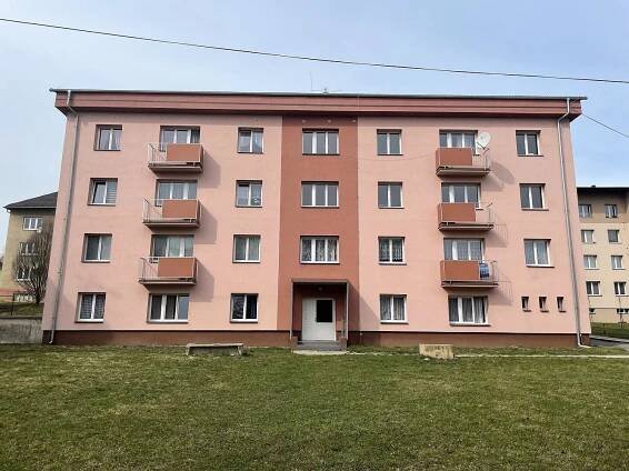 Pronájem Byt 3+1, Nemocniční, Dvorce, okres Bruntál
