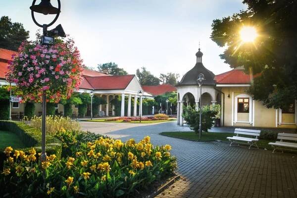 Lázně Piešťany - pobyty a hotely - Travelguide.sk