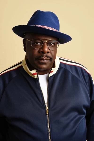 Cedric The Entertainer Poked Fun At Dave Chappelle And Kevin Hart Because Of Their Experiences With "Cancel Culture" - Cedric