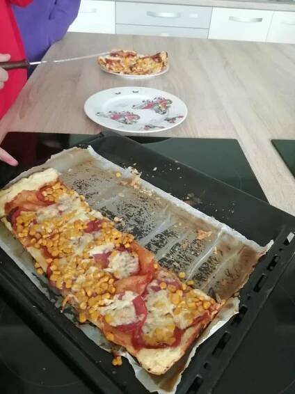 Pizza 9. třídy - Oficiální stránky Základní škola a Mateřská škola Liptál