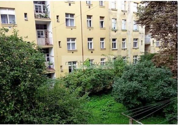 Prodej bytu 1+kk 22 m², V Domově, Praha, Praha