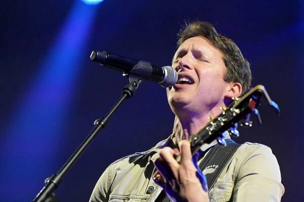 Foto: James Blunt, Forum Karlín, Praha, 4. 3. 2024