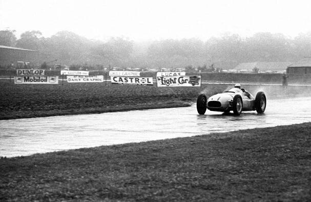 Formule 1 slaví sedmdesát let. Tak se v roce 1950 začala psát její historie