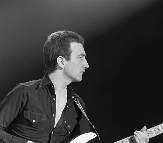 John Deacon z Facebook kapely Queen