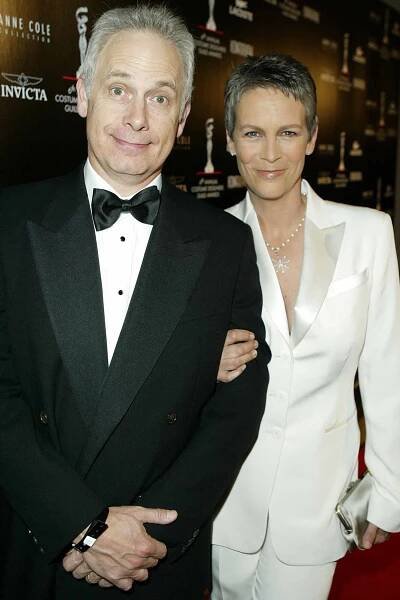 ctress Jamie Lee Curtis and her husband Christopher Guest attend the 6th Annual Costume Guild Awards in the International Ballroom at the Beverly Hilton Hotel February 21, 2004 