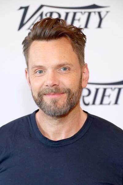 Joel McHale herec