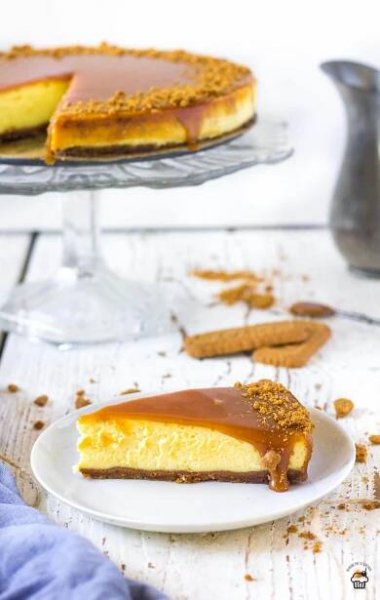 vanilkový lotus cheesecake so slaným karamelom
