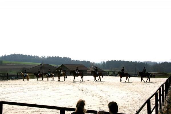 Den Země 21.4 2013 | Jockey Club Malý Pěčín