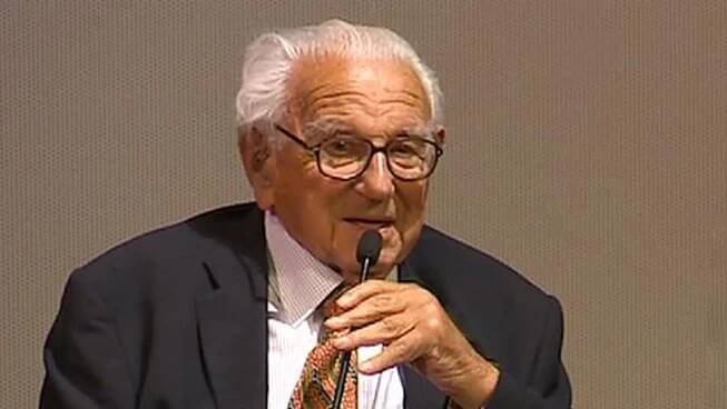 Sir Nicholas Winton oslavil 106. narozeniny s rodinou