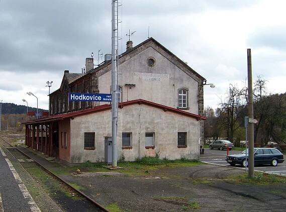 Soubor:Nádraží Hodkovice nad Mohelkou, budova (01).jpg