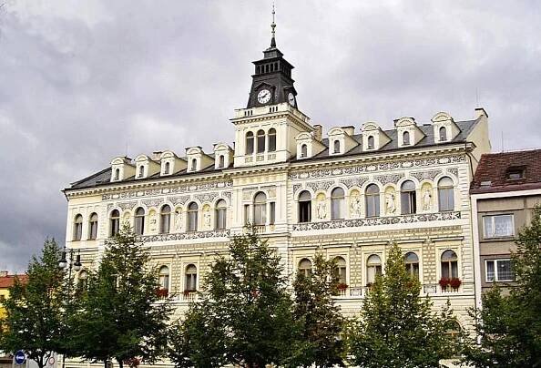 Rozhodujeme s vámi. Lidé mohou sami vybrat projekt, do nějž se letos pustí lounská radnice - Noviny Zblízka
