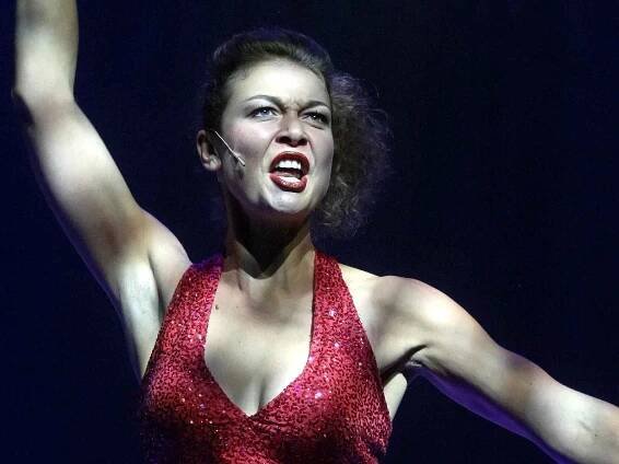 Premiéra muzikálu Flashdance: Alex tančila jako o život