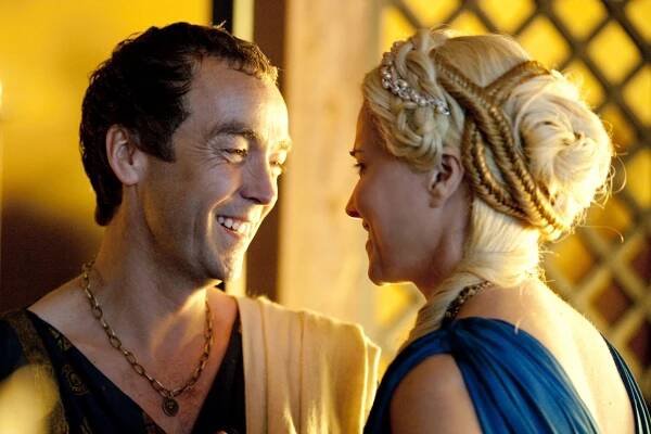 Spartakus - Křehké vztahy - Z filmu - John Hannah, Lucy Lawless