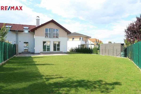 Pronájem Dům, Liliová, Brandýs nad Labem-Stará Boleslav - Brandýs nad Labem, okres Praha-východ