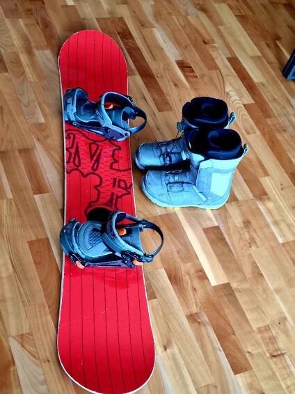 Snowboard komplet, NITRO Misfit + RIDE vázání a boty - Vybavení na zimní sporty