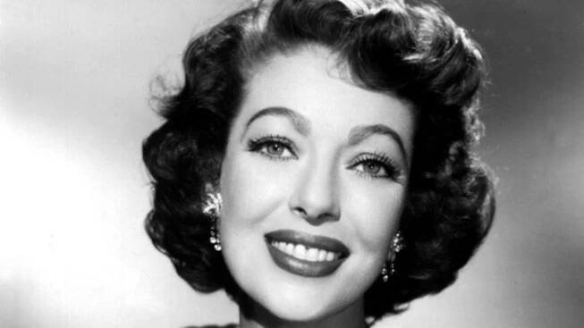Oscarová kráska Loretta Young: Raději přišla o vztah s dcerou, než aby prozradila temné tajemství spojené s Clarkem Gablem – Lifee.cz