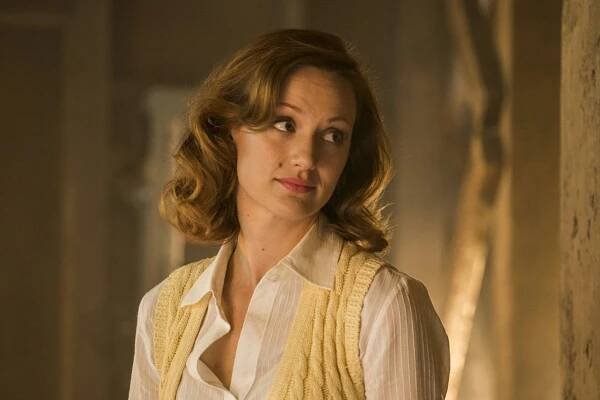 Halt and Catch Fire - PC Rebelové - Yerba Buena - Z filmu - Kerry Bishé