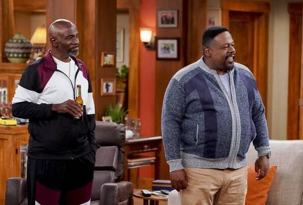 Sousedství - Welcome to the Art Class - Z filmu - Gary Anthony Williams, Cedric the Entertainer