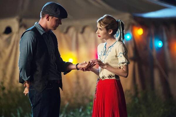 American Horror Story - Freak Show - Z filmu - Evan Peters, Emma Roberts