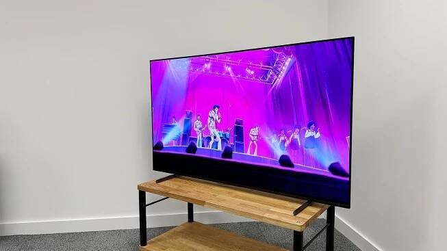 OLED TV: Sony XR-55A80L