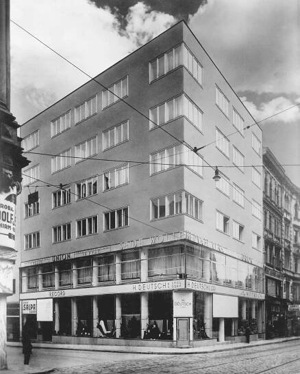 Nájemní dům s obchody firmy Wittreich | Objekty | Brněnský architektonický manuál - průvodce brněnskou architekturou