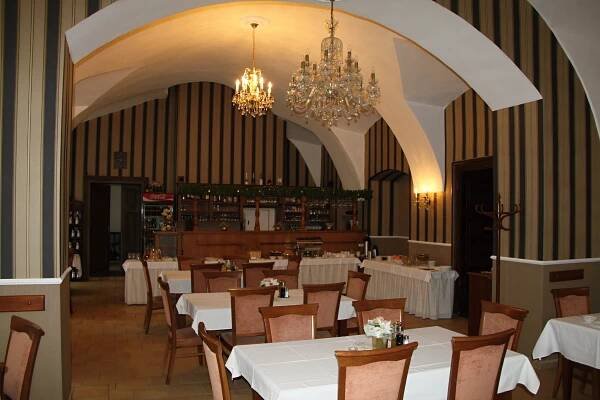 Restaurace Zámek Červený Hrádek foto 1