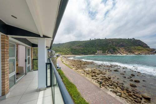 Okolí, Vic Bay Beach House in Victoria Bay