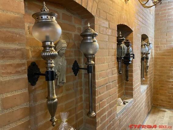 332/A - Muzeum kočárů, Čechy pod Kosířem - Velo muzea - Velo muzea - Galerie - ŠTĚRBA-BIKE.cz