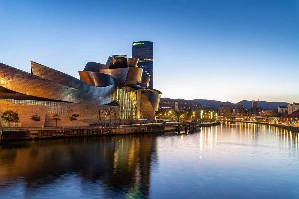 Španělské Bilbao je město, které vám otevře moderní svět
