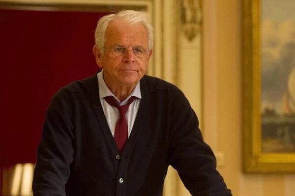 15 Extraordinary Facts About William Devane