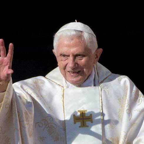 Zemřel emeritní papež Benedikt XVI., bývalé hlavě římskokatolické církve bylo 95 let