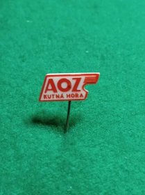 AOZ-Automobilové závody Kutná Hora-Auto-moto-Červený (plast) - Odznaky, nášivky a medaile