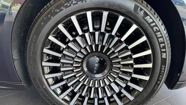 2024 Zeekr 009 EF2 Wagon 7st 5dr Reduction Gear 1sp AWD 450kW [MY25]