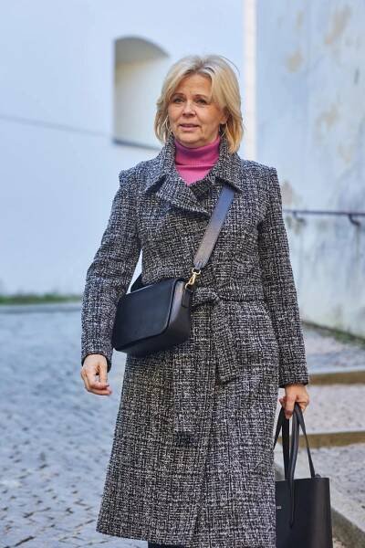FOTO: První dáma Eva Pavlová uspořádala tiskovku. – stránka 953